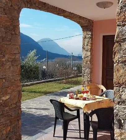 Casa Dei Fiori Carlazzo